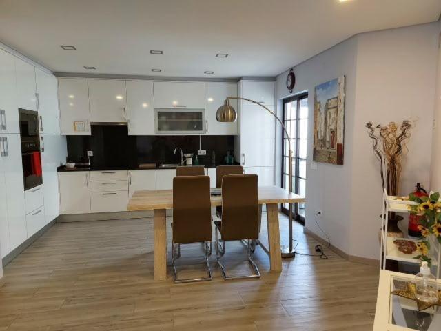 Girassol - Bright, Modern, Well Located Apartment Olhao Exterior photo