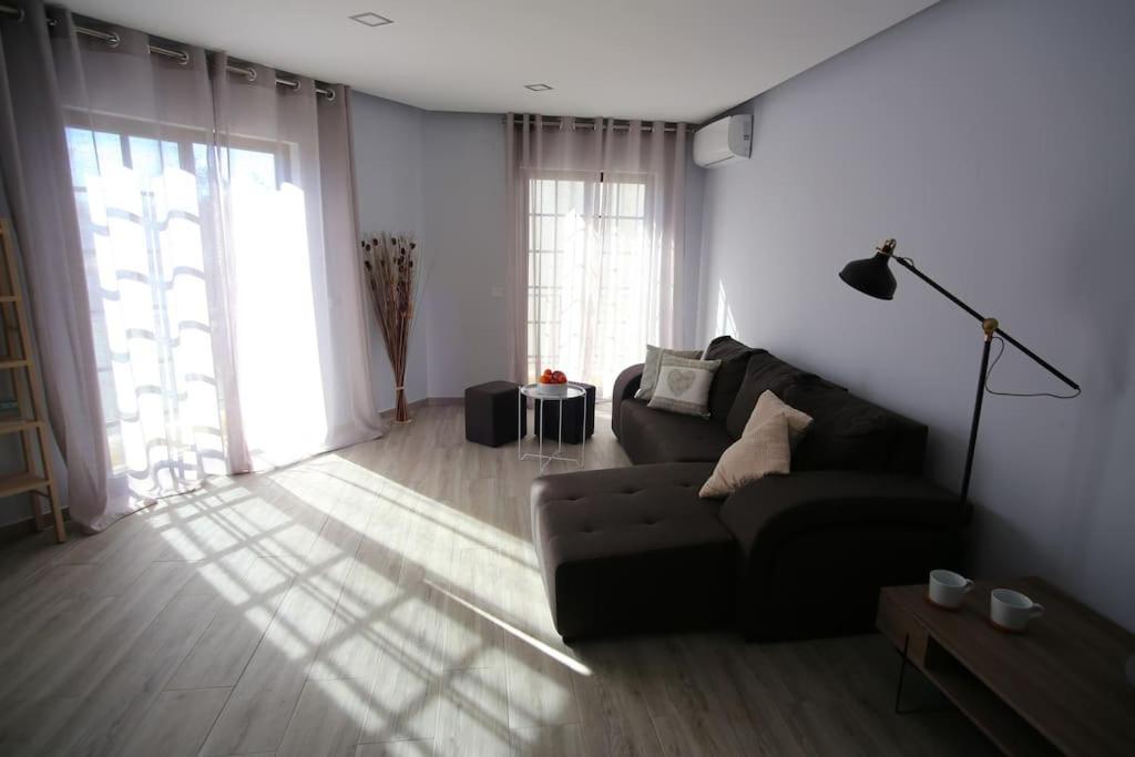 Girassol - Bright, Modern, Well Located Apartment Olhao Exterior photo